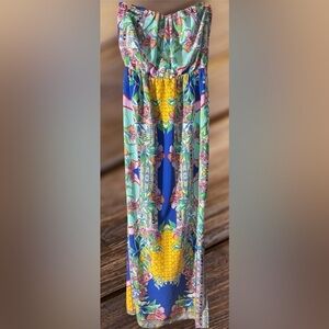 Love, Zoe Size M Halter Maxi Dress.